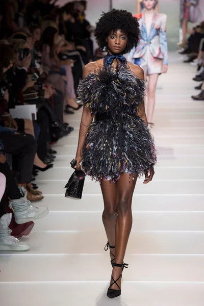 Look 14